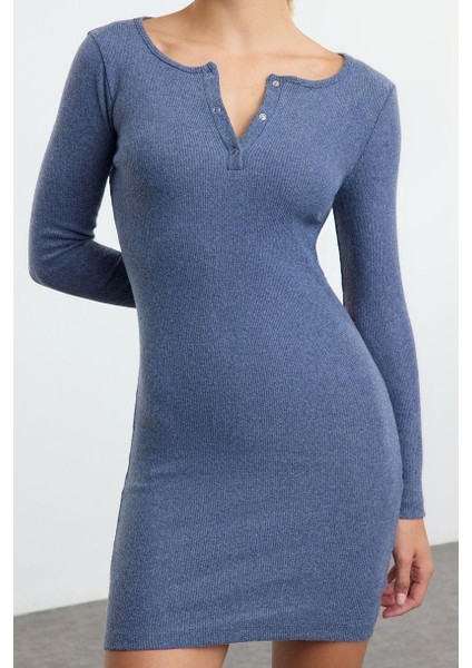 Moda Stil Slim Düğmeli Yaka Mini Boy Çıtçıt Detaylı Vücuda Oturan Fitilli Esnek Örme Kalem Elbise