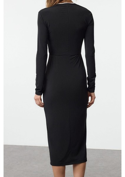 Moda Stil Slim Havuz Yaka Maxi Boy Renk Bloklu Fiyonk Detaylı Fitted Örme Elbise indirimleri