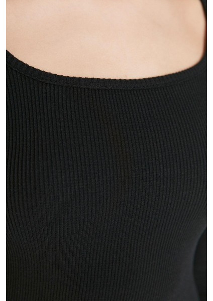 Moda Stil Slim Havuz Yaka Mini Boy Vücuda Oturan Yırtmaçlı Bisiklet Yaka Fitilli Esnek Örme Elbise fiyatları
