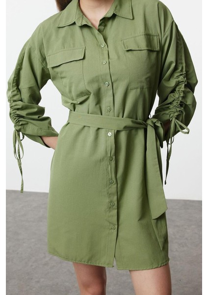 Moda Stil Regular Gömlek Yaka Mini Boy Cep ve Büzgü Detaylı Dokuma Gömlek Elbise modelleri