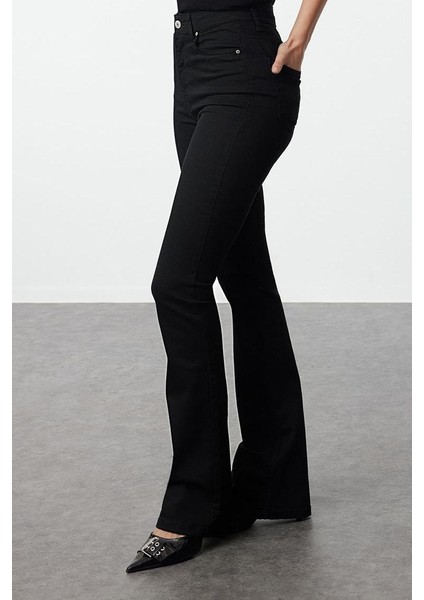Kadın Moda Şık Kot Pantolon Ispanyol Paça Uzun Boy Denim Solmayan Yüksek Bel Jeans fiyatları