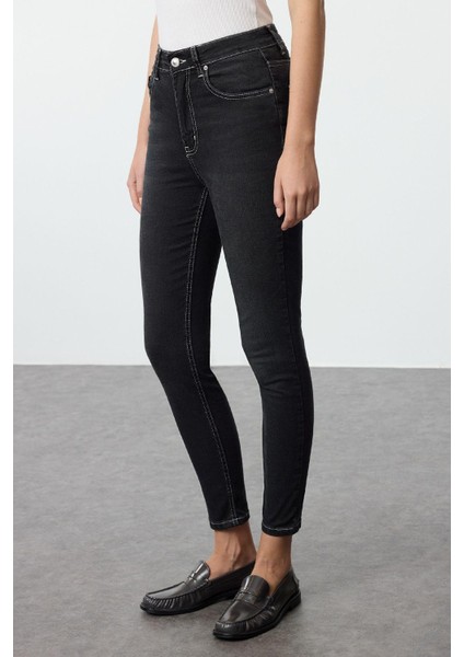 Kadın Moda Şık Kot Pantolon Boru Paça Uzun Boy Denim Yüksek Bel Skinny Jeans