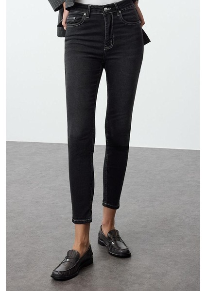 Kadın Moda Şık Kot Pantolon Boru Paça Uzun Boy Denim Yüksek Bel Skinny Jeans modelleri