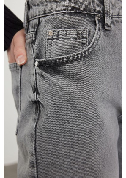 Kadın Moda Şık Kot Pantolon Geniş Paça Uzun Boy Denim Gri Normal Bel Straight Jeans