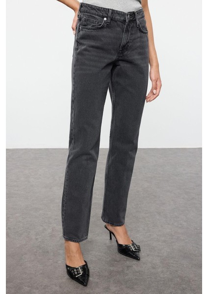 Kadın Moda Şık Kot Pantolon Boru Paça Uzun Boy Denim Düşük Bel Comfort Straight Jeans