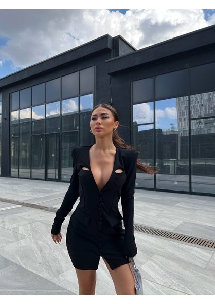 Omuz Vatkalı & Düğme Detaylı Siyah Ceket Elbise