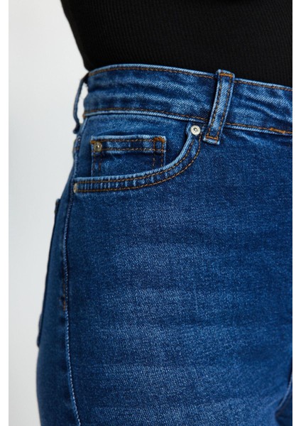 Kadın Moda Şık Kot Pantolon Geniş Paça Uzun Boy Denim Mavi Önden Düğmeli Yüksek Bel Jeans indirimleri