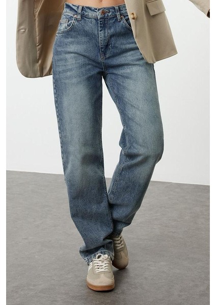 Stil Kadın Moda Denim Kot Pantolon Regular Boru Paça Mavi Soluk Vintage Normal Bel Straight Jeans