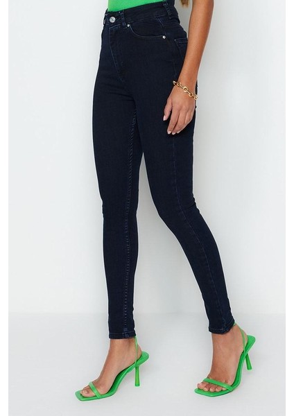 Stil Kadın Moda Denim Kot Pantolon Regular Dar Paça Incelten Etki Süper Yüksek Bel Skinny Jeans fiyatları