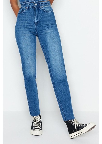Stil Kadın Moda Denim Kot Pantolon Uzun Boru Paça Mavi Yüksek Bel Slim Mom Jeans fiyatları