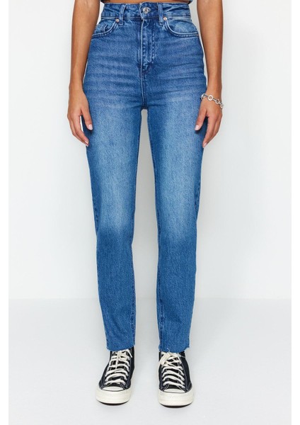 Stil Kadın Moda Denim Kot Pantolon Uzun Boru Paça Mavi Yüksek Bel Slim Mom Jeans indirimleri