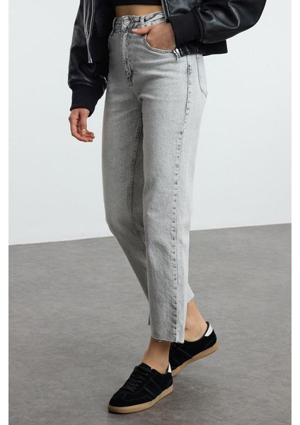 Stil Kadın Moda Denim Kot Pantolon Uzun Boru Paça Gri Yüksek Bel Straight Jeans modelleri