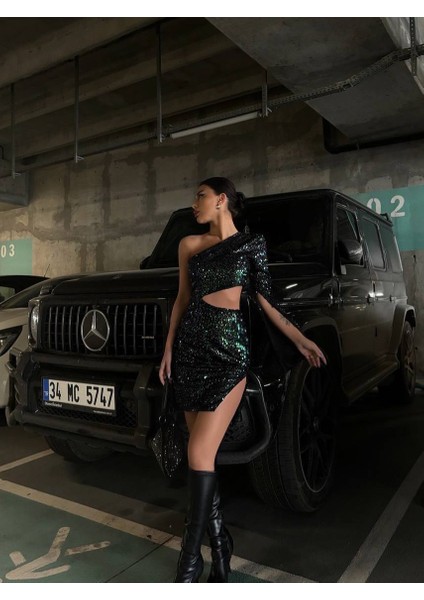 Tek Kol Pullu Yeşil Mini Elbise fırsatları