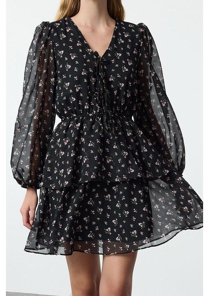 Kadın Moda Şık Mini Boy V Yaka Regular Puantiyeli Çiçek Desenli Skater Şifon Dokuma Elbise
