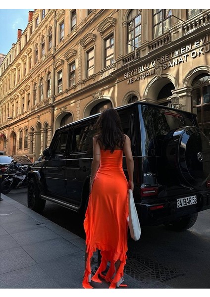 Straplez Saçaklı Midi Elbise modelleri