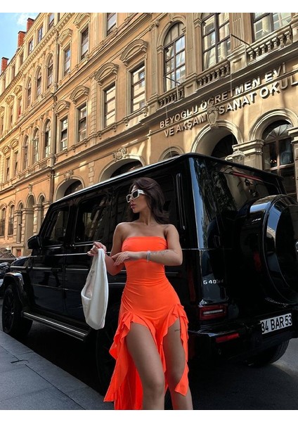 Straplez Saçaklı Midi Elbise fırsatları