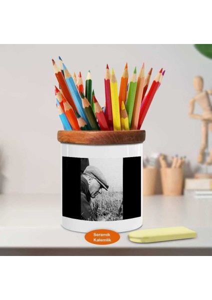 Kafasını Uzatan Mustafa Kemal Atatürk Ahşap Seramik Kalemlik -35