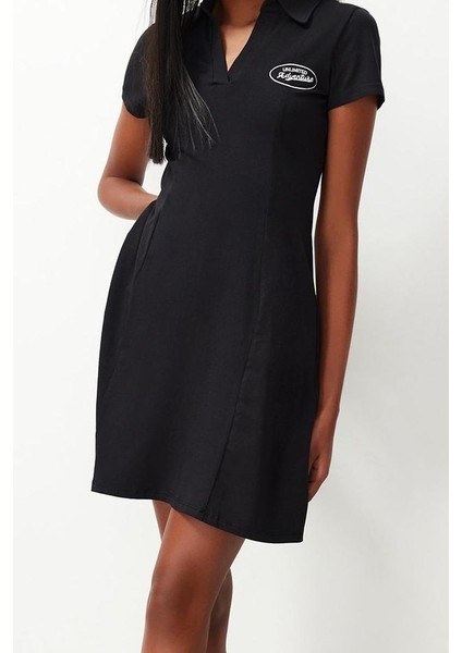 Moda Stil Regular Polo Yaka Mini Boy Skater Belden Açılan Nakışlı Pamuklu Esnek Örme Elbise fırsatları