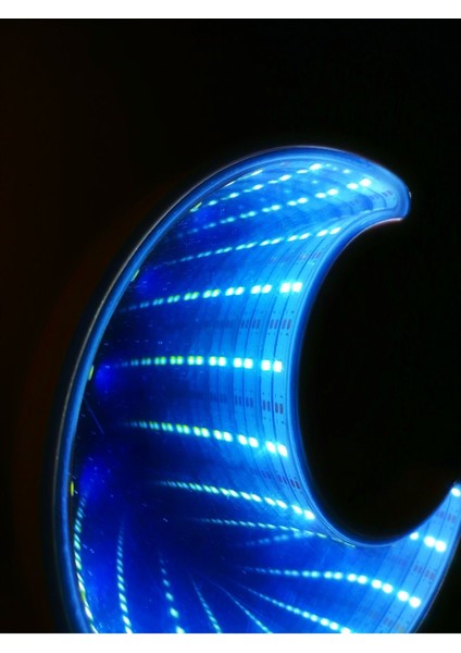 Sonsuz Yarım Ay Yansımalı Aynalı LED Masa ve Gece Lambası