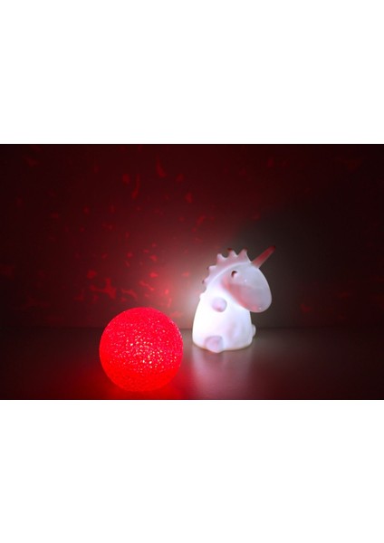 Tek Boynuzlu Unicorn ve Kırmızı Yansımalı Küre Gece Lambası