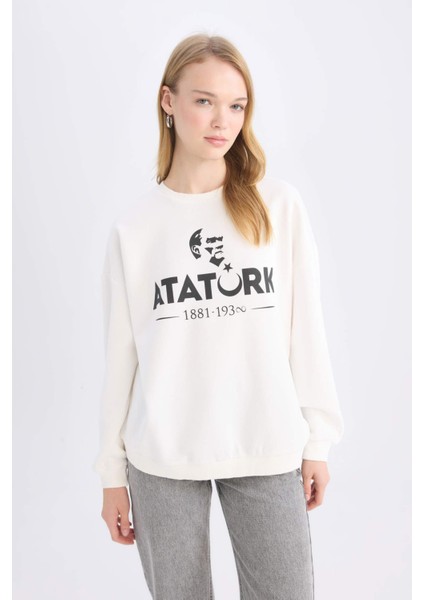 Oversize Geniş Kalıp Bisiklet Yaka Atatürk Baskılı Sweatshirt E5447AX24WN