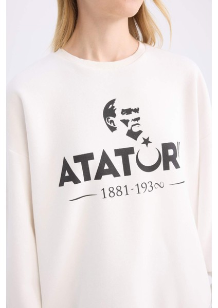 Oversize Geniş Kalıp Bisiklet Yaka Atatürk Baskılı Sweatshirt E5447AX24WN