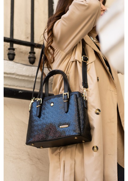 Kadın Uzun Askılı 4 Bölmeli Gold Aksesuarlı Sade Şık Omuz ve El Çantası modelleri