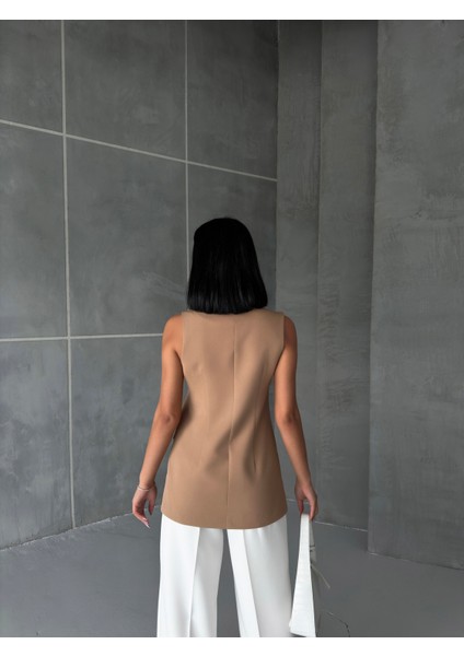 Kadın Asimetrik Detaylı Düğmeli Cep Kapaklı Yelek fiyatları