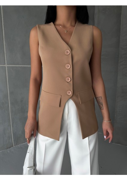 Kadın Asimetrik Detaylı Düğmeli Cep Kapaklı Yelek indirimleri