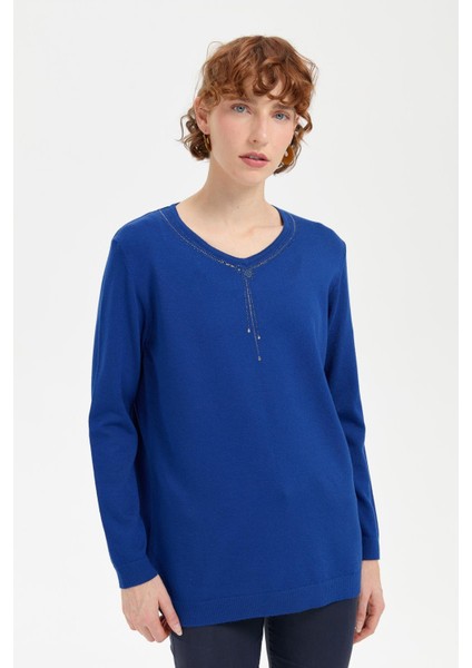 Kadın V Yaka Taşlı Kolye Desenli Ligra Bluz K.s.mavi