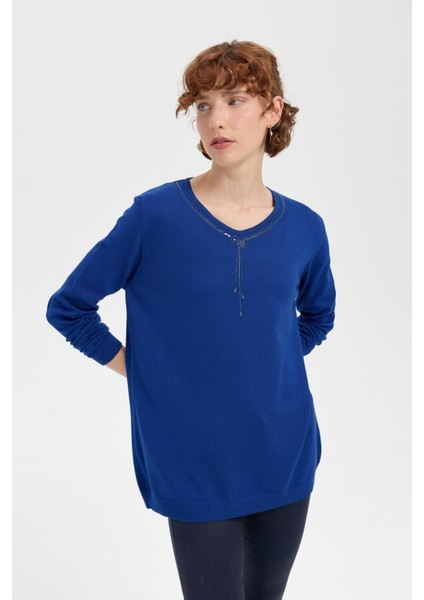 Kadın V Yaka Taşlı Kolye Desenli Ligra Bluz K.s.mavi fırsatları