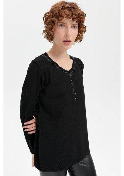 Kadın V Yaka Taşlı Kolye Desenli Ligra Bluz Siyah fiyatları