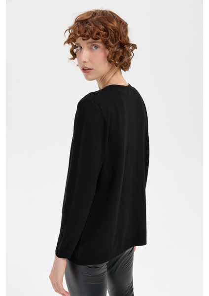 Kadın V Yaka Taşlı Kolye Desenli Ligra Bluz Siyah indirimleri