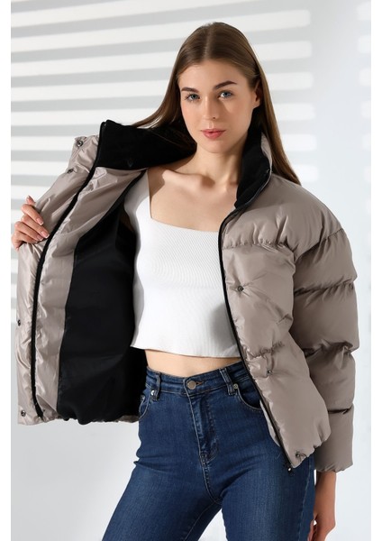 Kadın Yaka Kürklü Oversize Mont modelleri