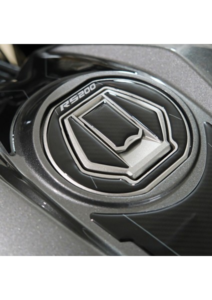 Bajaj Pulsar Rs 200 2015-2024 Uyumlu Tank Pad Karbon