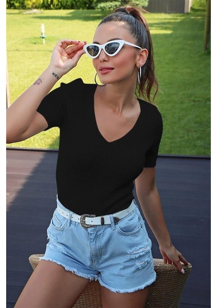V Yaka Kısa Kol Siyah Bluz modelleri