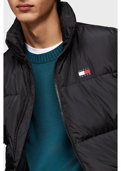 Kuş Tüyü Dolgulu Regular Fit Çıkarılabilir Kapüşonlu Şişme Yelek Erkek Yelek DM0DM19538 Bds fırsatları
