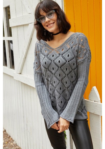 Kadın Gri Ajurlu Ön Arka V Yaka Triko Bluz