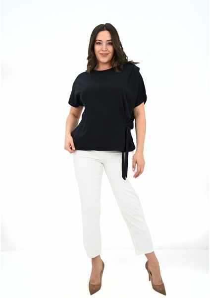 Kadın Büyük Beden Yan Bağlama Detaylı Bluz 1860-25