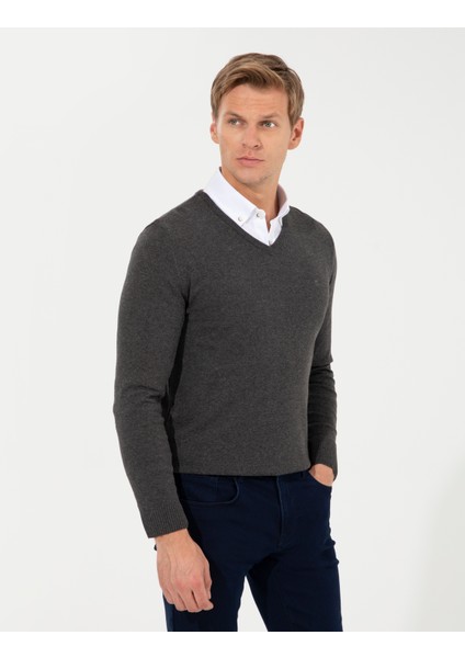 Erkek Gri Melanj Slim Fit V Yaka Basic Triko Kazak 50257206-VR086 modelleri