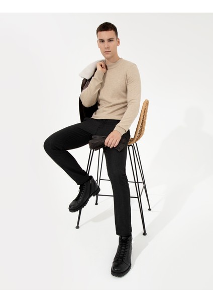 Erkek Taş Melanj Slim Fit Çeyrek Yaka Basic Triko Kazak 50257208-VR225