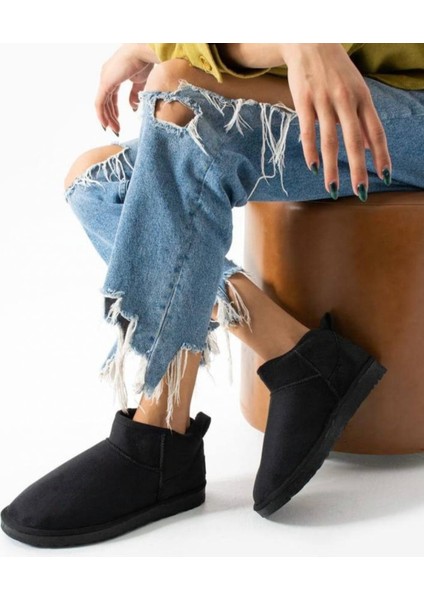 Kadın Ultra Mini Siyah Içi Yünlü Kürklü Bot Ayakkabı