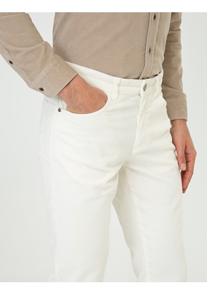 Erkek Ekru Slim Fit Kadife Kanvas Pantolon 50239895-VR019
