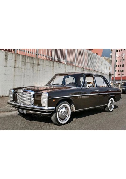 1967 Mercedes Benz 200D Strich 8 Limousine W114