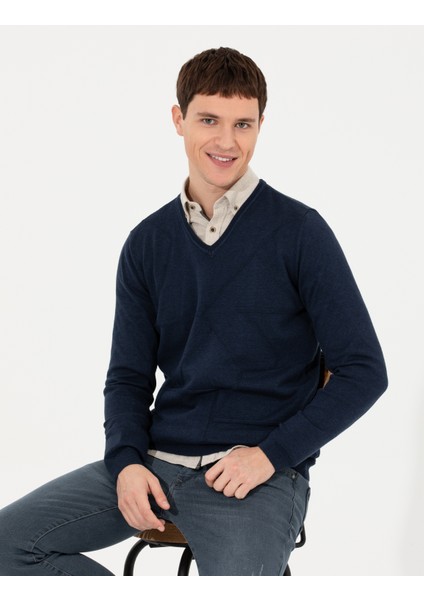 Erkek Lacivert Slim Fit V Yaka Triko Kazak 50265423-VR033 fırsatları