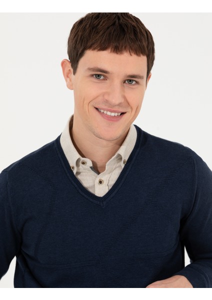 Erkek Lacivert Slim Fit V Yaka Triko Kazak 50265423-VR033