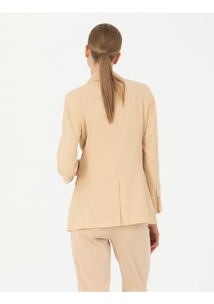 Kadın Bej Kruvaze Slim Fit Ceket 50269304-VR011