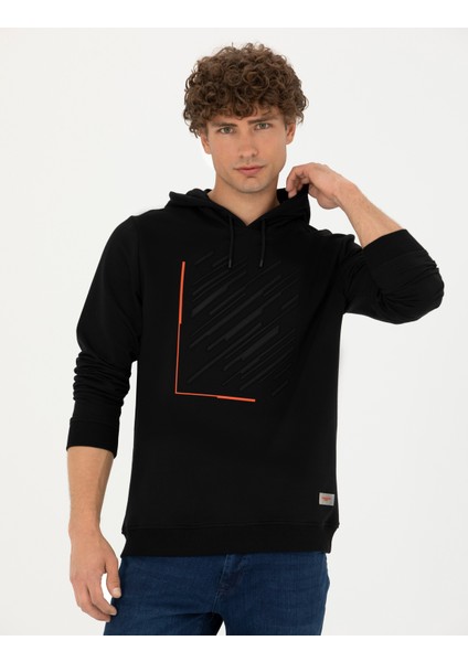 Erkek Siyah Regular Fit Kapüşonlu Sweatshirt 50272825-VR046