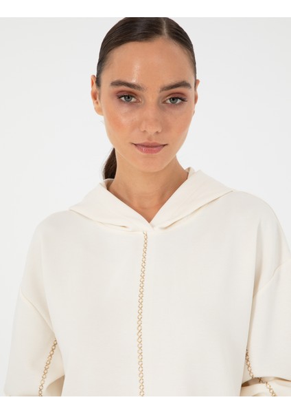 Kadın Ekru Oversize Sweatshirt 50290985-Vr019