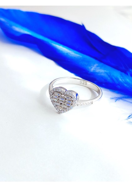 925 Ayar Gümüş Zirkon Taşlı Kalp Tasarım Trend Kadın Yüzük fiyatları